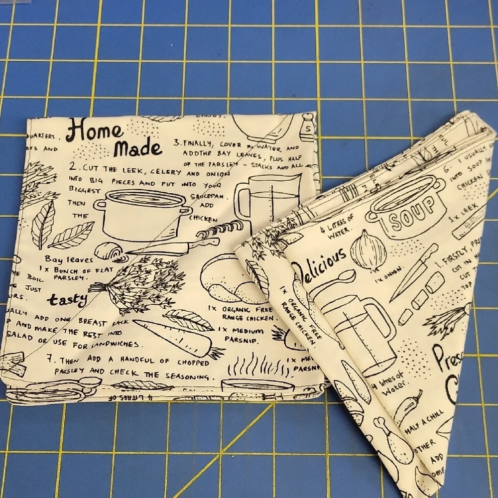 La Ti Da Handmade Creations Set of 2 Cloth 12